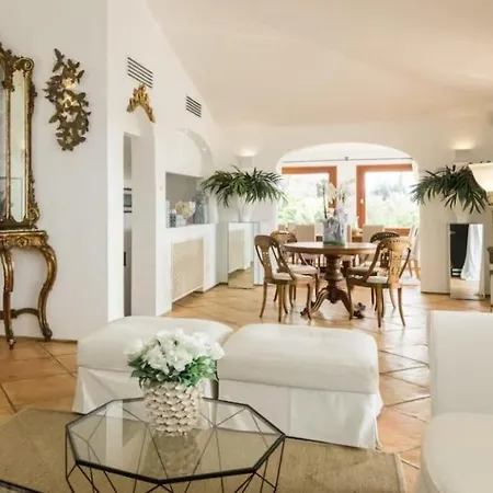 With Private Pool, Garden And Bbq Porto Rotondo