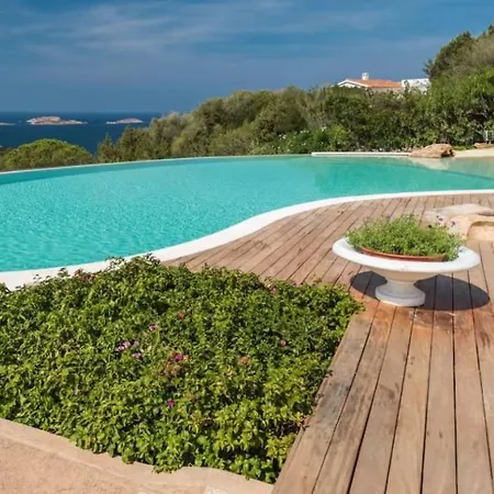 With Private Pool, Garden And Bbq * Porto Rotondo